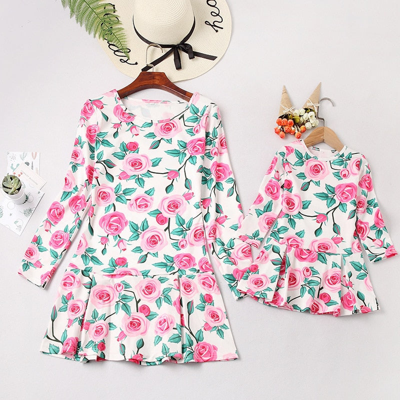 Mom and Daughter Dress Fashion Floral Long Sleeve Mommy and Me Clothes Family Matching Outfits Women Girls Knee-length Dress