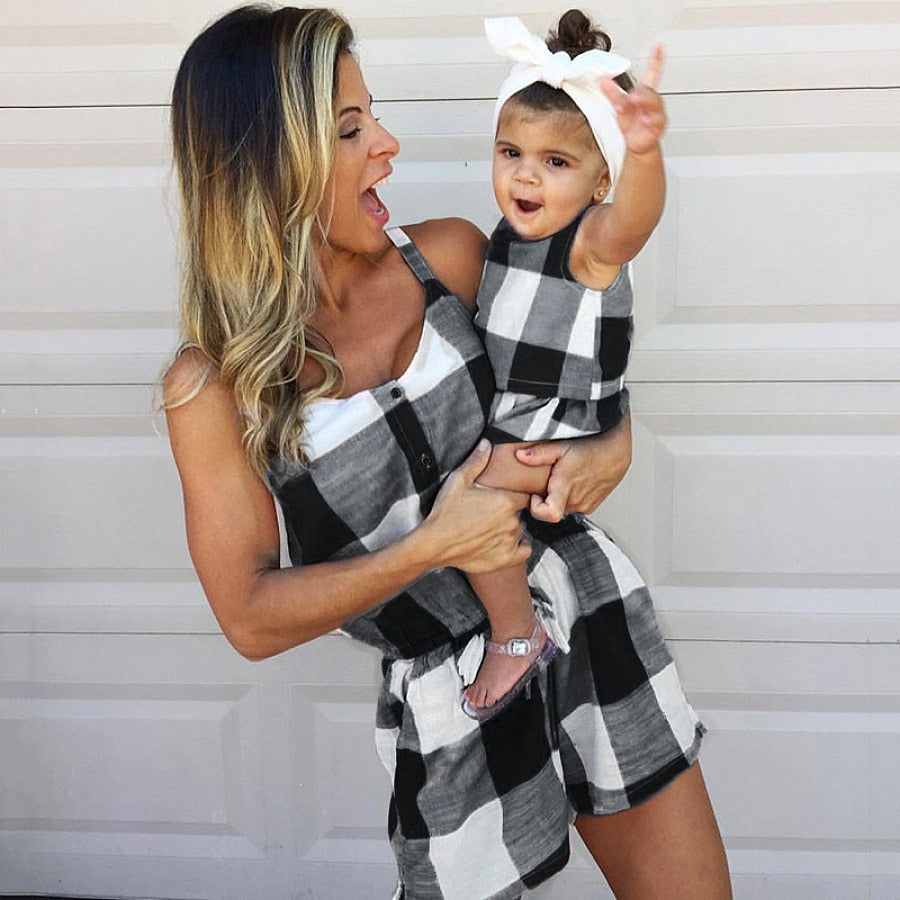 Mother and Daughter Clothes Plaid Sleeveless Mom Daughter Jumpsuits Fashion Mommy and Me Clothes