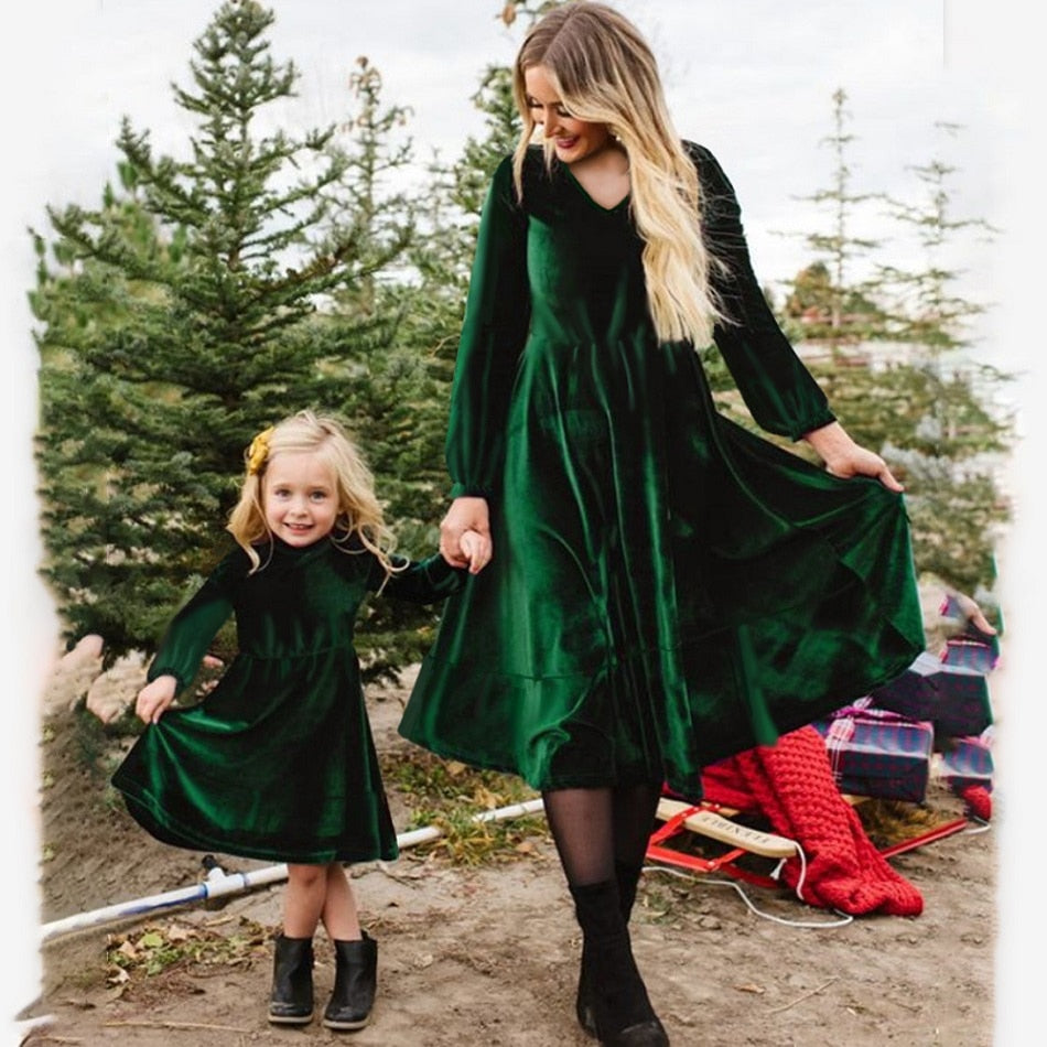 Family Set Autumn Mother Daughter Matching Velvet Dresses Mom Baby Mommy and Me Clothes Long Sleeve Women &amp; Toddler Girls Dress