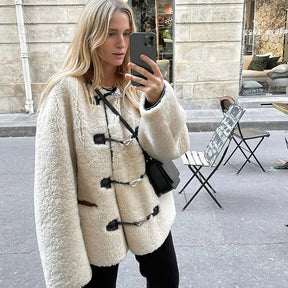 Rowling Chic Faux Fur Jacket O-neck Vintage Long Sleeve Cardigans Female Winter Metal Button Short Type Coat
