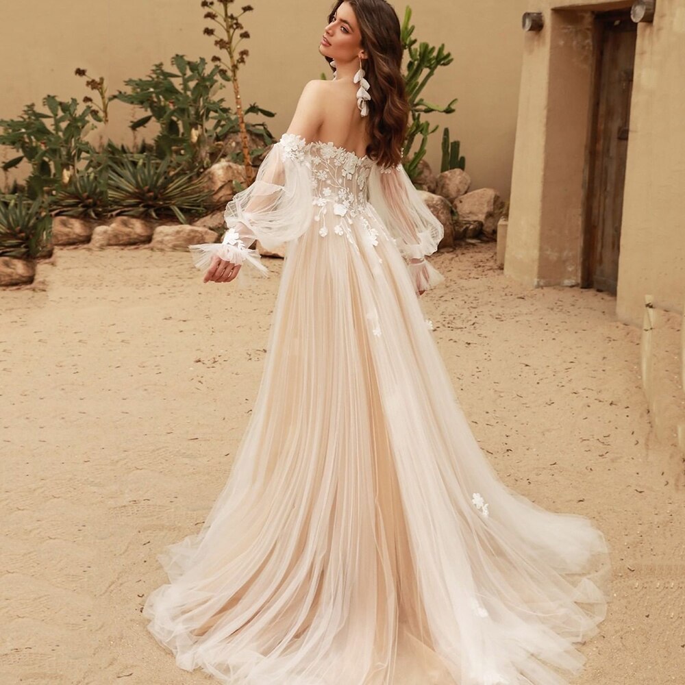 Tulle Puffy Sleeves Sexy V-Neck A-Line Wedding Gown Lace Appliques Princess Tulle  Dresses  2022 Beach Bridal Dress Bohemian