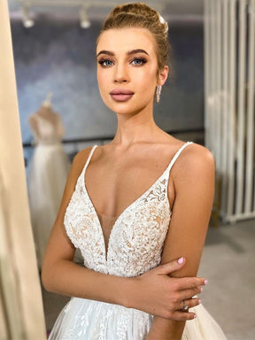 Sexy Deep V-Neck Spaghetti Strap Wedding Dress Off-Shoulder Backless Sleeveless A-Line Illusion Tulle Sweep Train Hot Sale