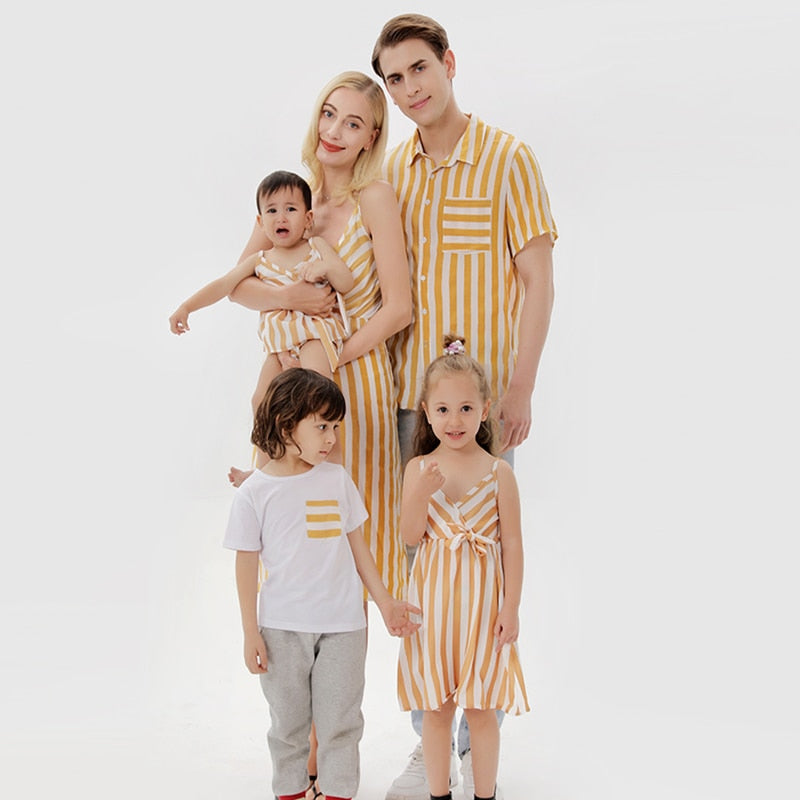 Family Matching Clothing Sets Striped Print Mother Daughter Sleeveless Suspende Dress Father Son T-Shirt Baby Romper Family Look