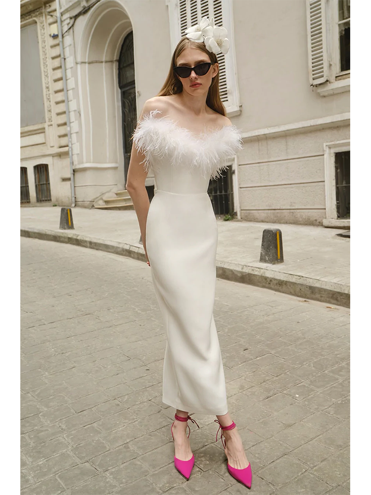 Sexy Strapless Feather Backless Bodycon Bandage Long Dress Elegant White Off Shoulder Feather Slit Slim Dress Party Runway Club