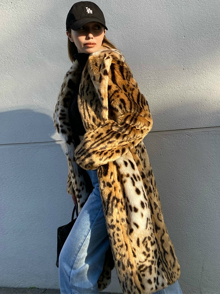 Winter Long Warm Thick Leopard Fluffy Faux Fur Coat Women Tiger Print Runway Loose Luxury Designer Clothing Women