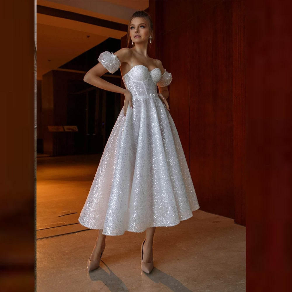 Short Sexy Sweetheart Sequin Summer Wedding Dress With Detachable Short Glitter Sleeves Tea-Length Robe De Gittler Sheer Back