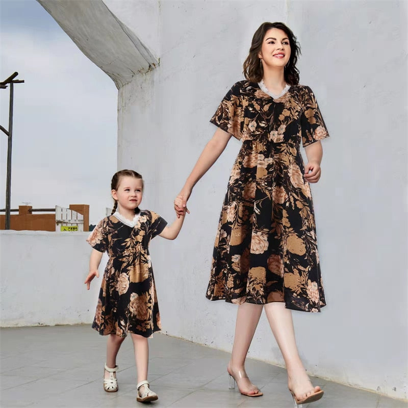 Shoulderless Mother Daughter Matching Dresses Family Set Flower Mommy and Me Clothes Outfits Bohemia Woman Girls Dress Clothing