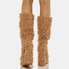 Women Warm Fur Boots Winter Plush Faux Fur Snow Boots Fashion New Soft Curly Plush Platform Shoes Thick High-Heeled Round Toe