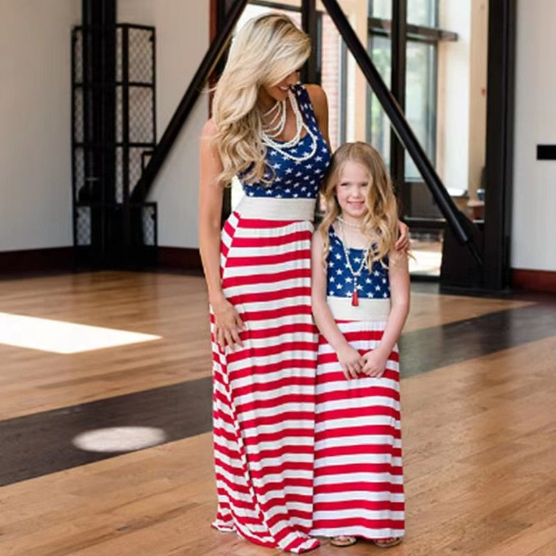 Striped Mother Daughter Matching Dresses Family Set Sleeveless Mommy and Me Clothes Fashion Woman Girls Long Dress Outfits