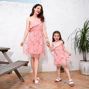 Flower Mommy and Me Clothes Family Set V-Neck Mother Daughter Matching Dresses Fashion Woman Girls Above-Knee Dress Outfits