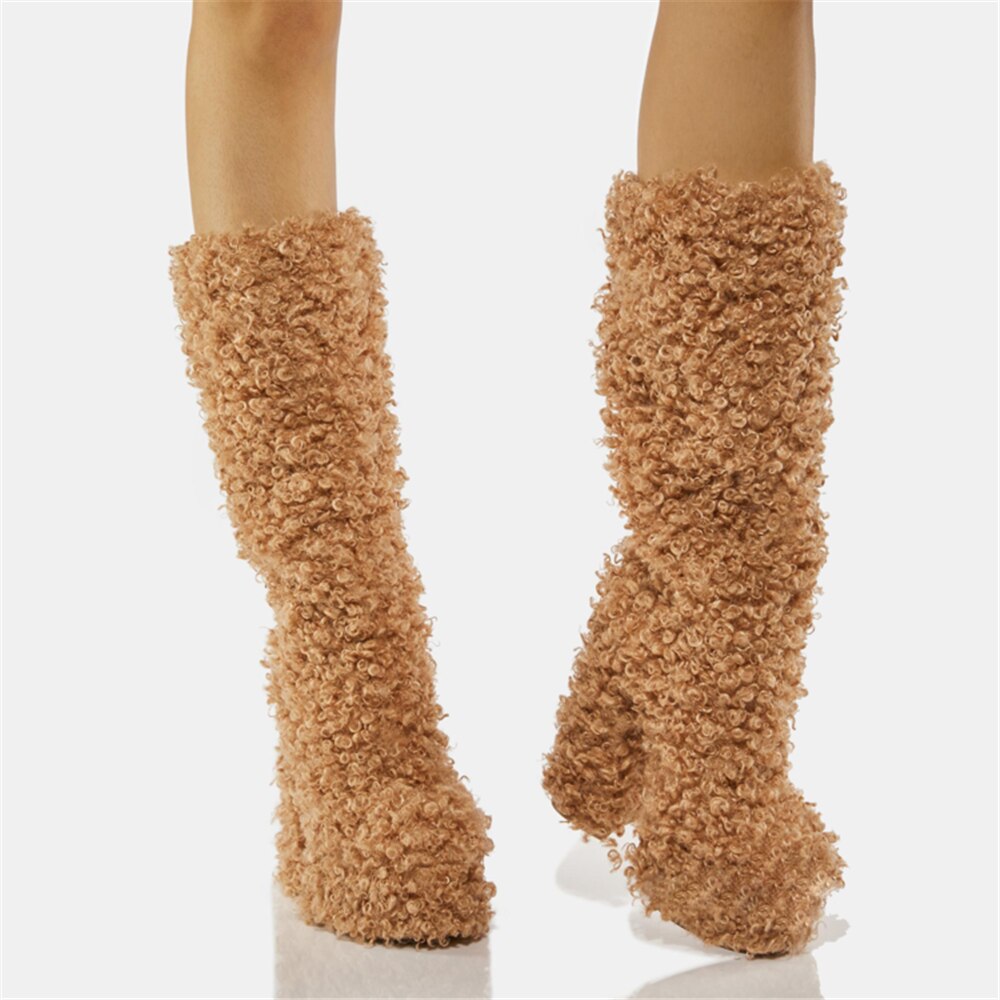 Women Warm Fur Boots Winter Plush Faux Fur Snow Boots Fashion New Soft Curly Plush Platform Shoes Thick High-Heeled Round Toe