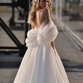 Elegant Mini Short Wedding Dress 2023 For Women Strapless Ruffles Sleeveless Satin Bridal Gowns Robe De Mariee Vestidos De Novia