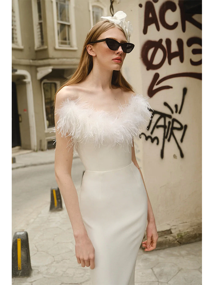 Sexy Strapless Feather Backless Bodycon Bandage Long Dress Elegant White Off Shoulder Feather Slit Slim Dress Party Runway Club